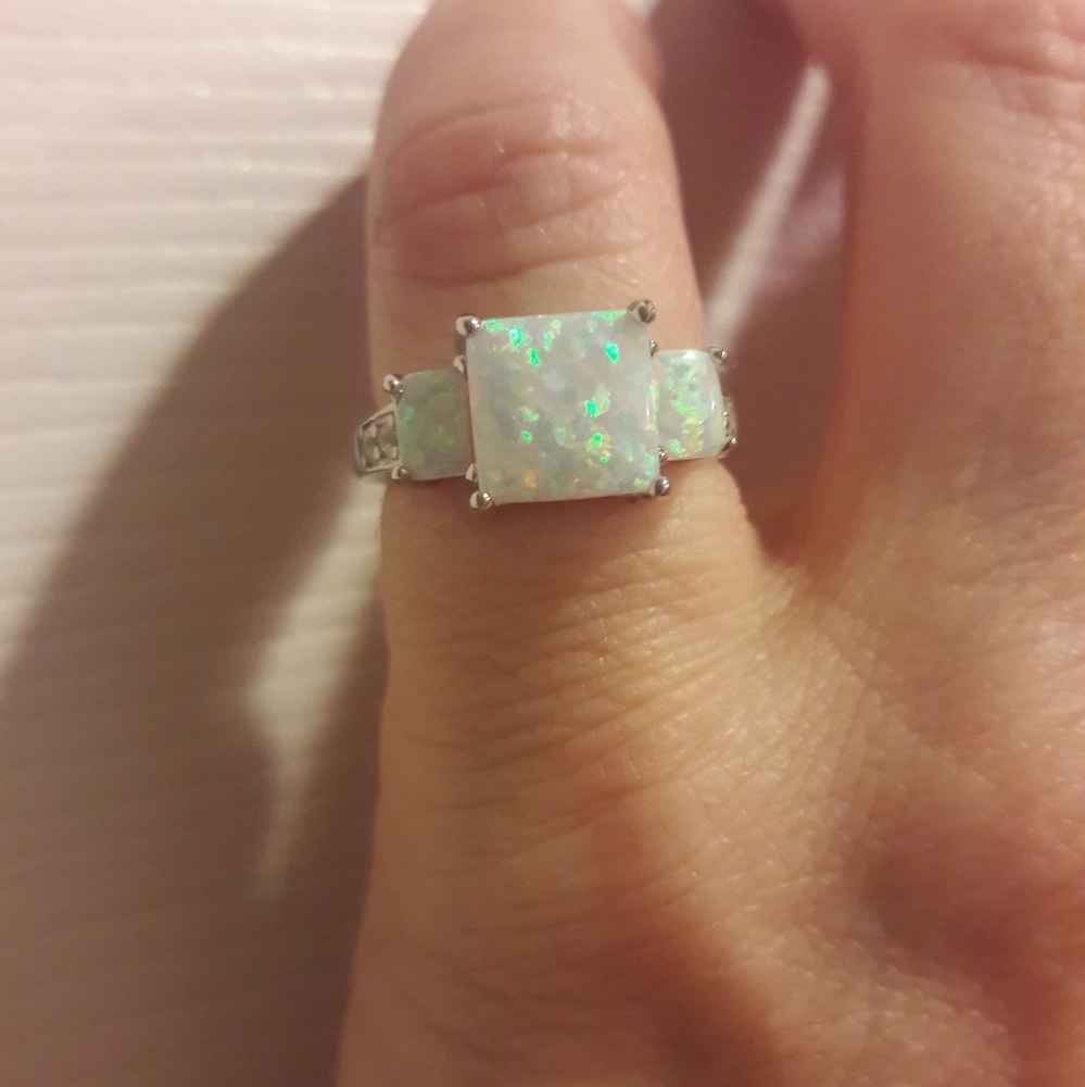 Brand new! 925 Sterling silver ring - Picture 3 of 5